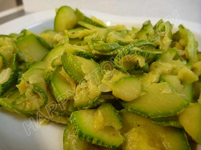 Stir Fry Zucchini - By happystove.com